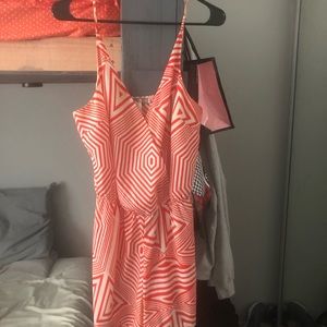 Gorgeous forever 21 contemporary romper 🌸